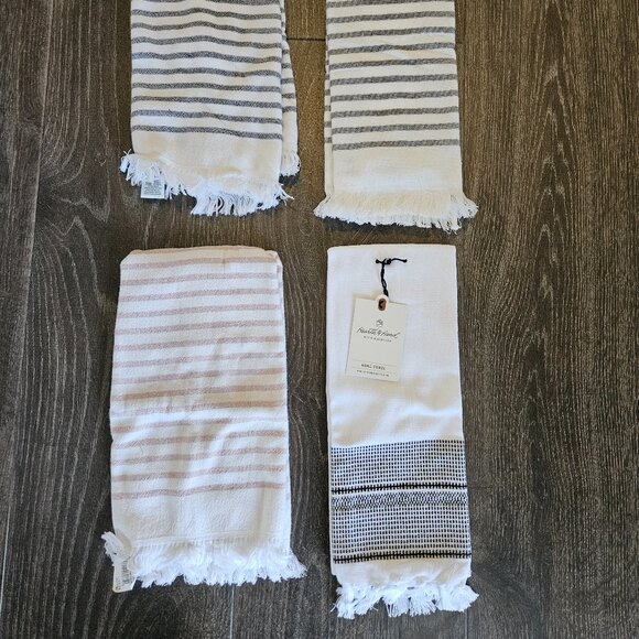 Hearth and Hand Towels Hand Towels - Picture 1 of 5
